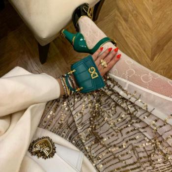 กระเป๋าข้อมือ-เป็น Dolce & Gabbana